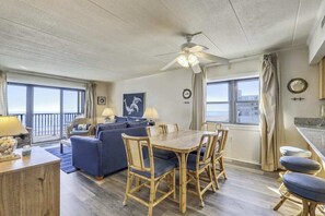 TV, offices - Attractive Suite in Oceanfront Complex w/Free WiFi, Private Washer/Dryer, & AC (Ocean City)