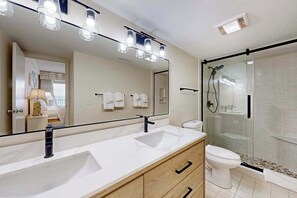 Shower, towels - Beachfront condo with indoor pool, new fitness center, ocean & beach views (Ocean City)