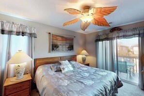 2 bedrooms, WiFi, bed sheets - Well-Equipped Condo w/Private Deck, Patio, Washer/Dryer, Shared Pools & Tennis (Ocean City)
