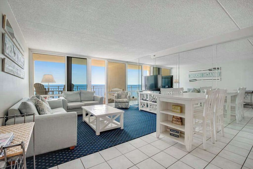 Beachfront Condo With Balcony, A/c, Pool, Sauna, & Game Room - Ocean City, MD