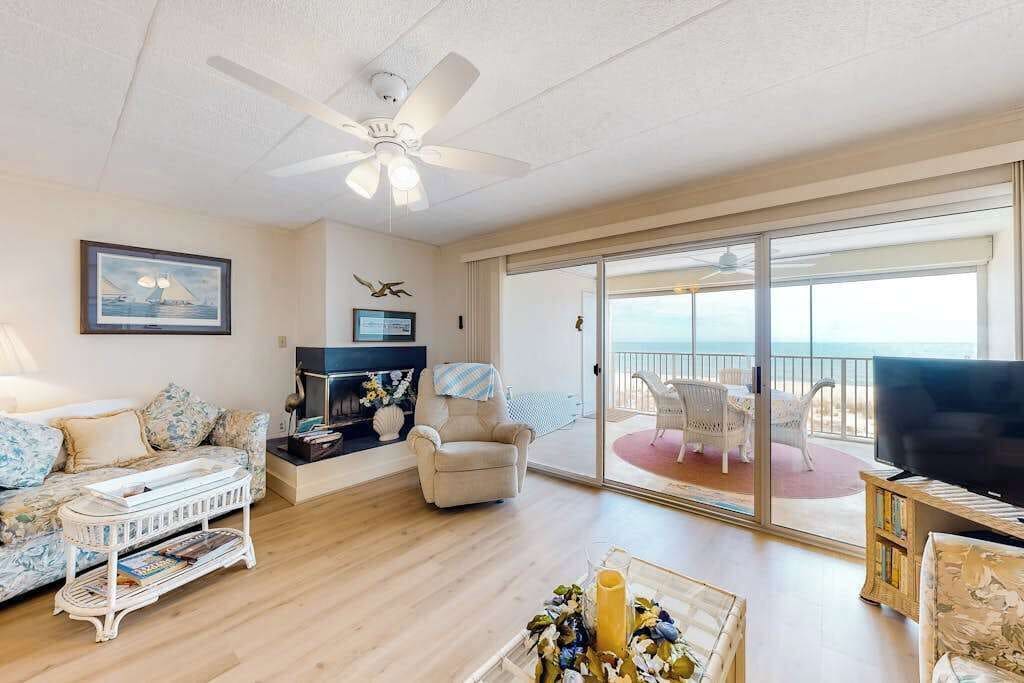 TV, DVD player, offices