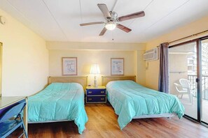 1 bedroom, WiFi, bed sheets - Oceanfront condo with balcony, outdoor pool,  & washer/dryer (Ocean City)