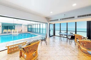 Pool - Modern beachfront studio with balcony, views, pool & gym (Ocean City)