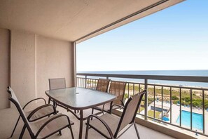 Outdoor dining - Fountainhead Towers 802 (Ocean City)