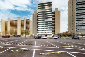 Exterior - Open & charming home in oceanfront building with indoor pool, balconies, & AC (Ocean City)