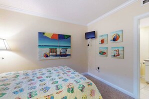 3 bedrooms, iron/ironing board, WiFi, bed sheets - Lovely Home w/Marina & Bay Views From Balcony, Private Washer/Dryer, Free WiFi (Ocean City)