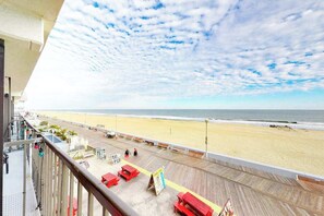 Property grounds - Decatur House 306 (Ocean City)