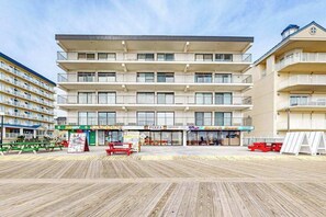 Exterior - The Waves at Boardwalk 406 (Ocean City)