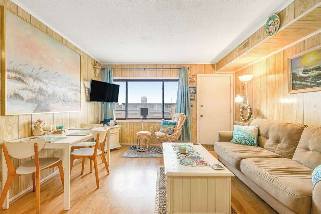 TV, DVD player, offices