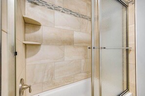 Shower, towels - Wonderful Home Between Bay and Beach w/Shared Pool, Free WiFi, & Balcony (Ocean City)
