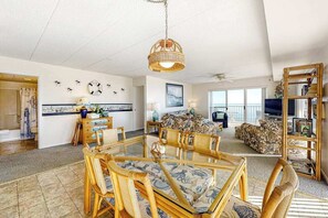 Interior - Blue Sea Colony 501 (Ocean City)