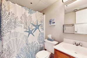 Shower, towels - Breezy Beachfront Condo w/Balcony, A/C and Fast WiFi (Ocean City)