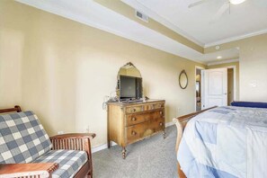 WiFi, bed sheets - Gorgeous 2nd-Floor Bayside Condo w/Private W/D, Shared Pool, Central AC, WiFi (Ocean City)