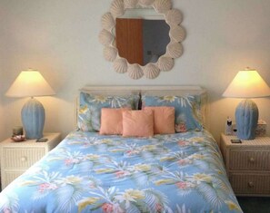 2 bedrooms, WiFi, bed sheets - Condo 3 Blocks from the Beach w/ Sunny Patio, Central AC, WiFi & Shared Pool (Ocean City)