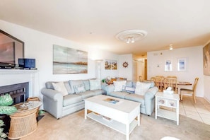 TV, fireplace, DVD player, offices - Waterfront condo with pool, balcony, fireplace, central AC, & washer/dryer (Ocean City)
