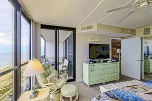 2 habitaciones, acceso a internet y ropa de cama