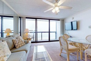 TV, DVD player - Pleasant beachfront condo with balcony, W/D, AC, pools, tennis & gym (Ocean City)