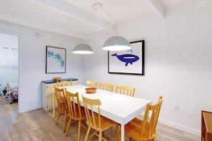 Dining - Multi-level oceanfront townhouse w/deck, water views, central AC, washer/dryer (Ocean City)