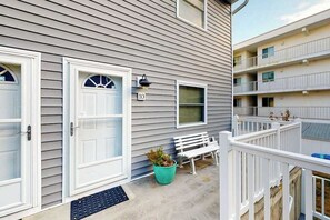 Terrace/patio - Comfy, Oceanside Townhouse w/Private Washer/Dryer, Free WiFi, & Balcony (Ocean City)