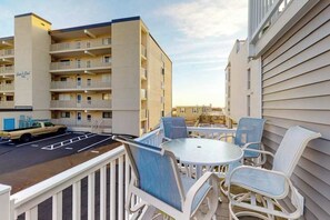 Outdoor dining - Comfy, Oceanside Townhouse w/Private Washer/Dryer, Free WiFi, & Balcony (Ocean City)