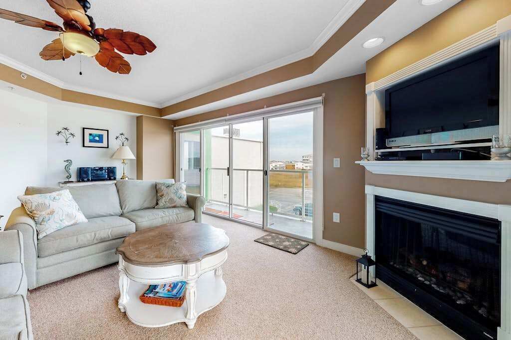 TV, fireplace, DVD player, offices