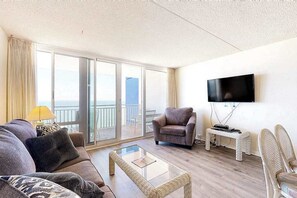 TV, DVD player, offices - Recently renovated oceanfront condo with balcony, A/C, WiFi, pools, & sauna (Ocean City)