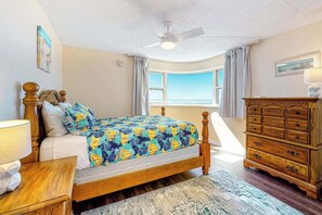 2 bedrooms, WiFi, bed sheets - Fun-Filled Vacation Condo in Beachfront Complex w/Shared Pool, Free WiFi (Ocean City)