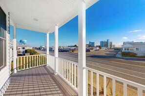 Property grounds - Atlantic Blvd 13314 (Ocean City)