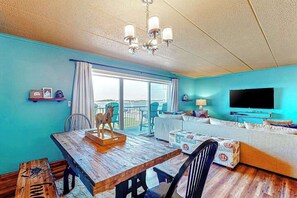 TV, offices - Fun-Filled Home in Bayfront Complex w/Free WiFi, Shared Pool, Central AC, W/D (Ocean City)