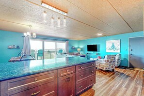 Interior - Fun-Filled Home in Bayfront Complex w/Free WiFi, Shared Pool, Central AC, W/D (Ocean City)