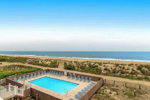 Pool - Roomy and Comfortable Oceanfront Condo w/Shared Pool, Balcony, Elevator (Ocean City)