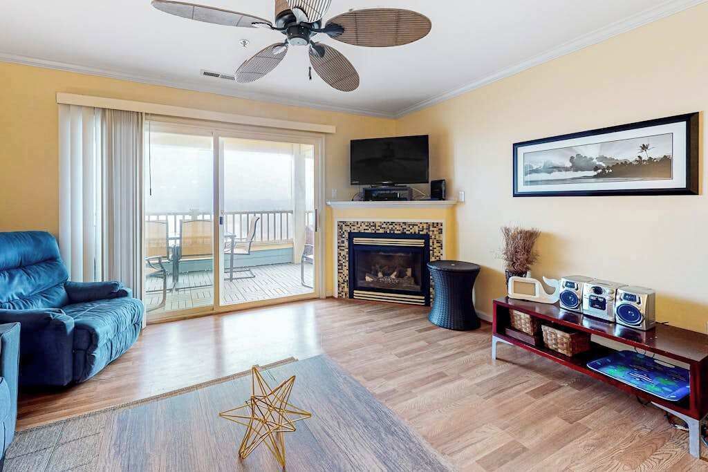 TV, fireplace, DVD player, offices