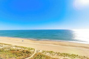 On the beach - Antigua 904 (Ocean City)