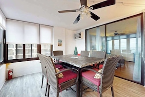 Dining - Ninth-floor oceanfront condo with pool, W/D, & direct beach access (Ocean City)