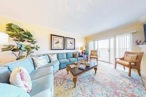 TV, DVD player, offices - Bahia Vista I 403 (Ocean City)