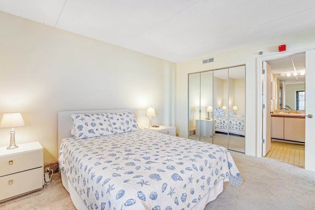 3 slaapkamers, een strijkplank/strijkijzer, wifi, beddengoed
