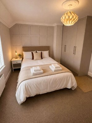 3 bedrooms, WiFi, bed sheets