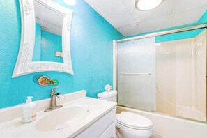 Shower, towels - Sunny, Bay View Condo with Free WiFi, Full Kitchen, Central A/C, & Shared Pool (Ocean City)