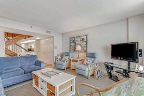 TV, DVD player, offices - 22nd-Floor Oceanfront Gem with Three Balconies, W/D, AC, and Shared Heated Pool (Ocean City)