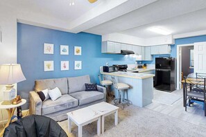 TV, offices - Downtown Ocean City condo with air hockey, kitchen, & AC  - walk to the beach (Ocean City)