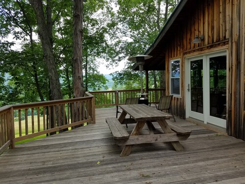 Cozy 4-bedroom cabin in Canisteo perfect for a relaxing, remote getaway