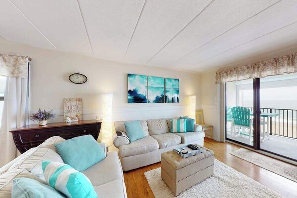 TV, video games, offices - Waterfront condo with effortless beach access, private balcony, games, W/D, & AC (Ocean City)