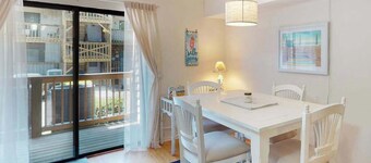 Serene condo with central AC, deck & washer/dryer - near golf