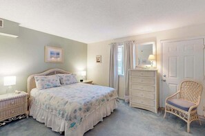 1 bedroom, iron/ironing board, WiFi, bed sheets - Serene condo with central AC, deck & washer/dryer - near golf (Ocean City)