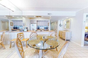 Dining - Family-Friendly Oceanfront Condo w/Balcony, Views, Central A/C, Free WiFi, Cable (Ocean City)