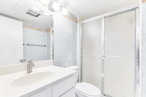 Shower, towels - 81 Beach Hill 411 (Ocean City)