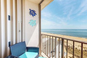 Property grounds - Ideal Ocean City escape with beach access, ocean views, balcony & pool access (Ocean City)