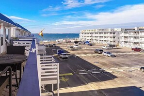 Property grounds - Waterview Condo at Bradley on the Bay w/ Shared Pool, AC, WiFi & Kitchen (Ocean City)