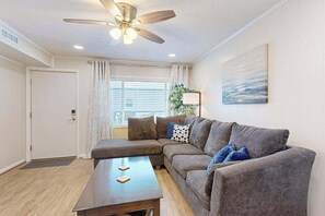 TV, offices - Waterview Condo at Bradley on the Bay w/ Shared Pool, AC, WiFi & Kitchen (Ocean City)