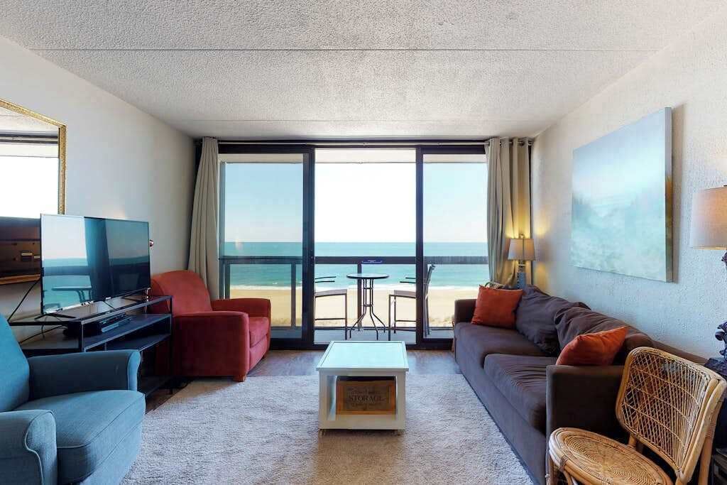TV, DVD player, offices